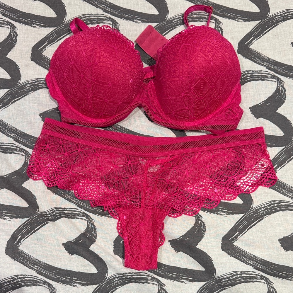 Nina Women's Intimate Lace Bra Set in Pink